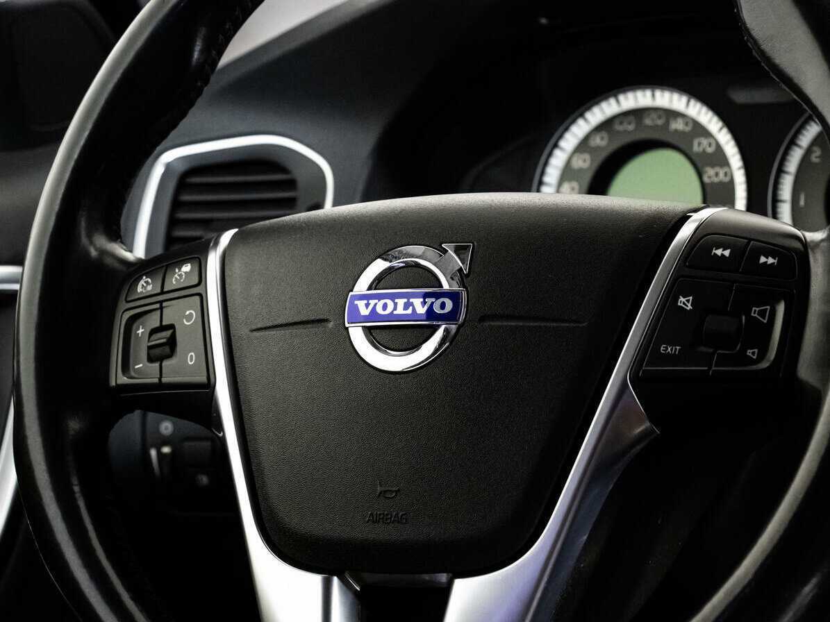 Volvo S60 с пробегом — 2010 год. Фото: #9