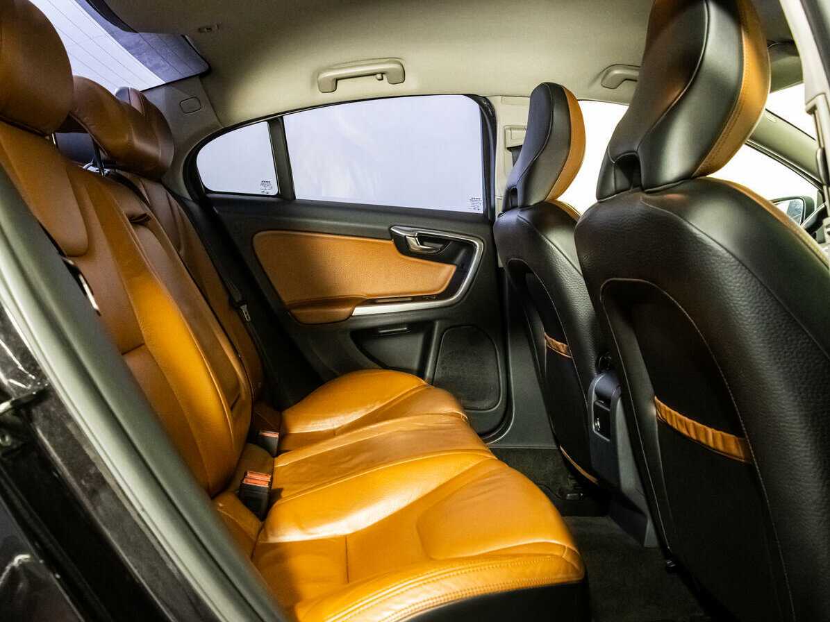 Volvo S60 с пробегом — 2010 год. Фото: #11