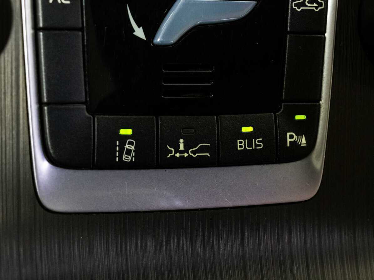 Volvo S60 с пробегом — 2010 год. Фото: #14