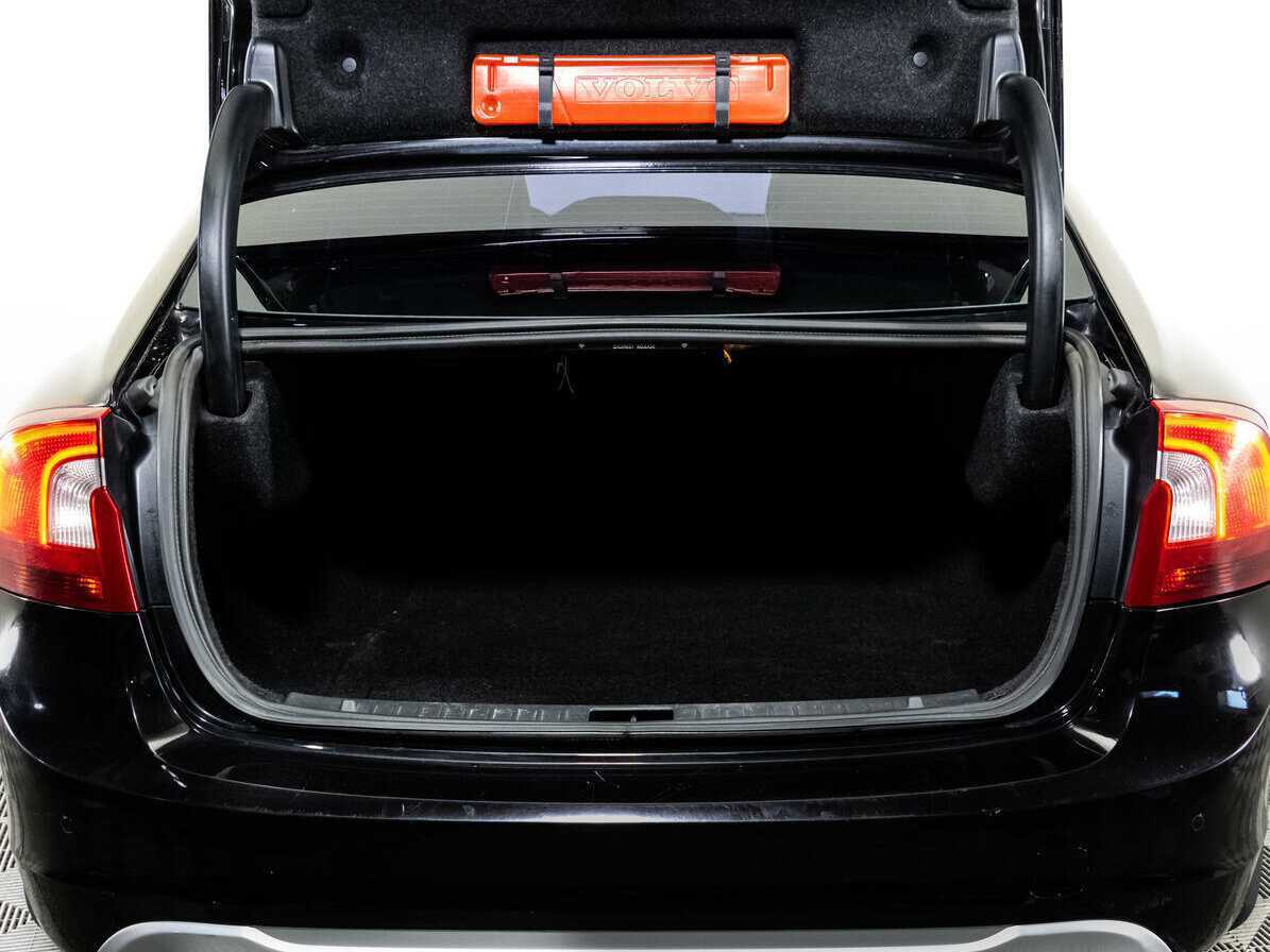 Volvo S60 с пробегом — 2010 год. Фото: #20