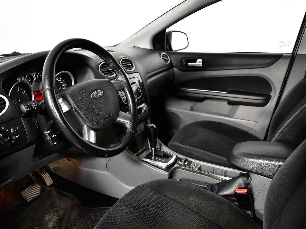 Ford Focus с пробегом — 2009 год. Фото: #12