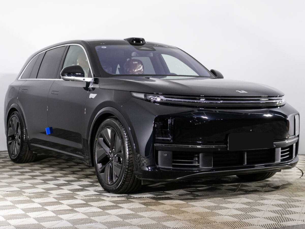 LiXiang L7 с пробегом — 2024 год. Фото: #2