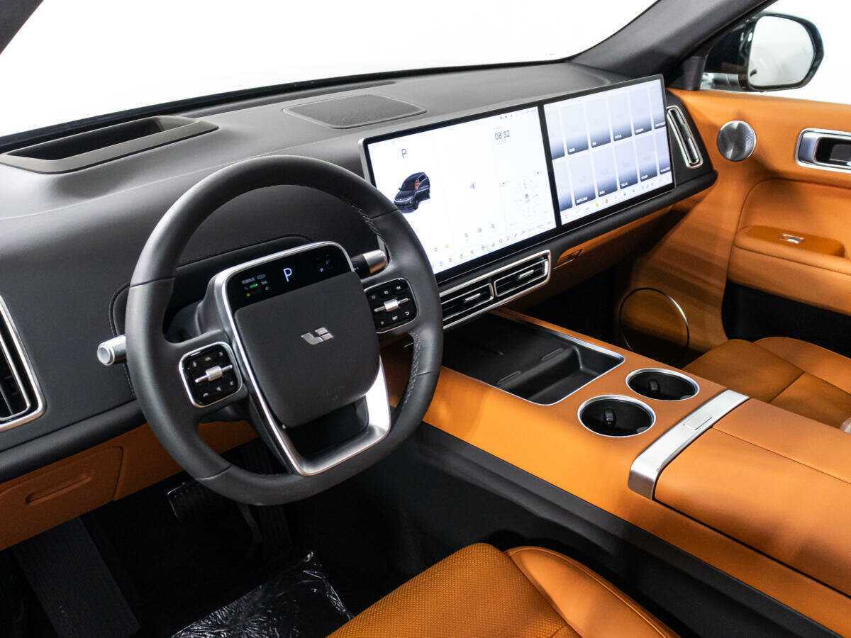 LiXiang L7 с пробегом — 2024 год. Фото: #8