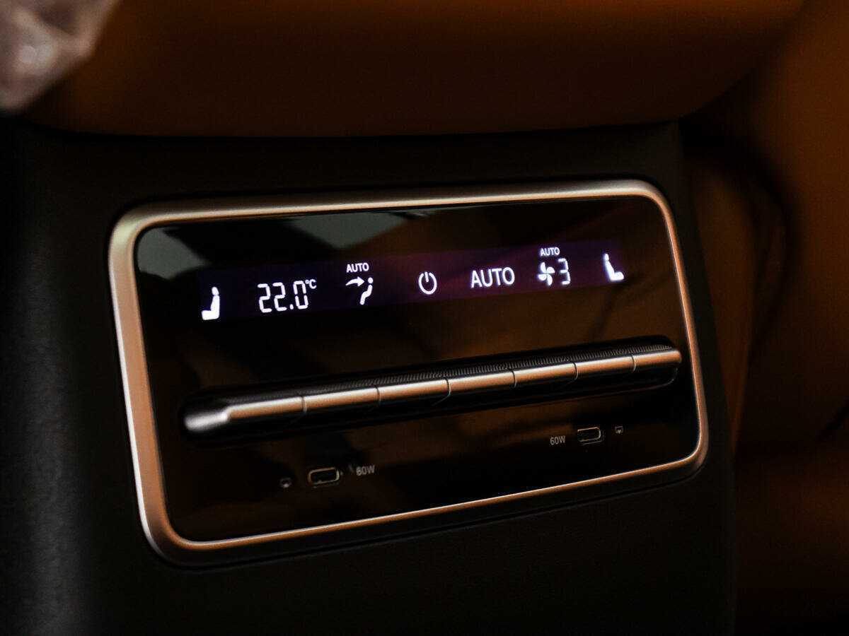 LiXiang L7 с пробегом — 2024 год. Фото: #23