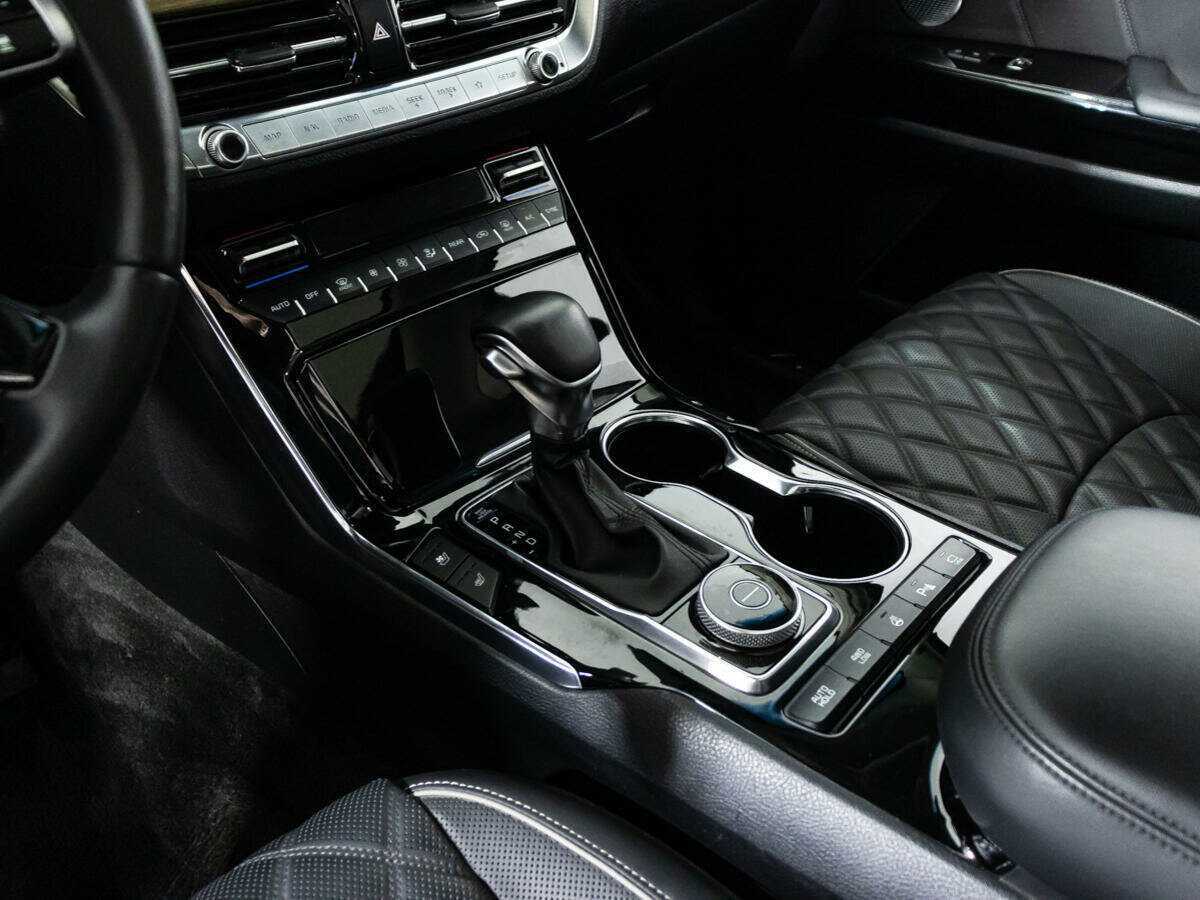 Kia Mohave с пробегом — 2022 год. Фото: #17