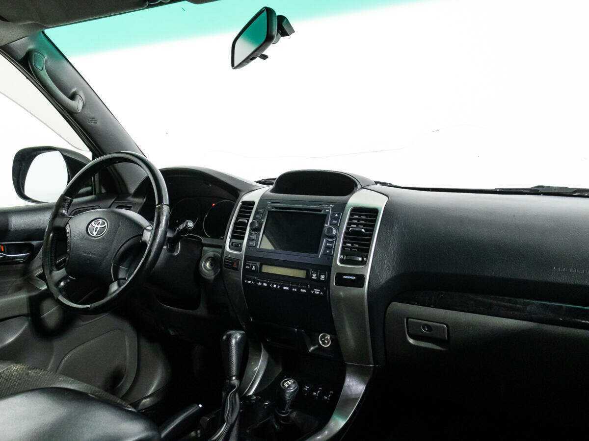 Toyota Land Cruiser Prado с пробегом — 2008 год. Фото: #7