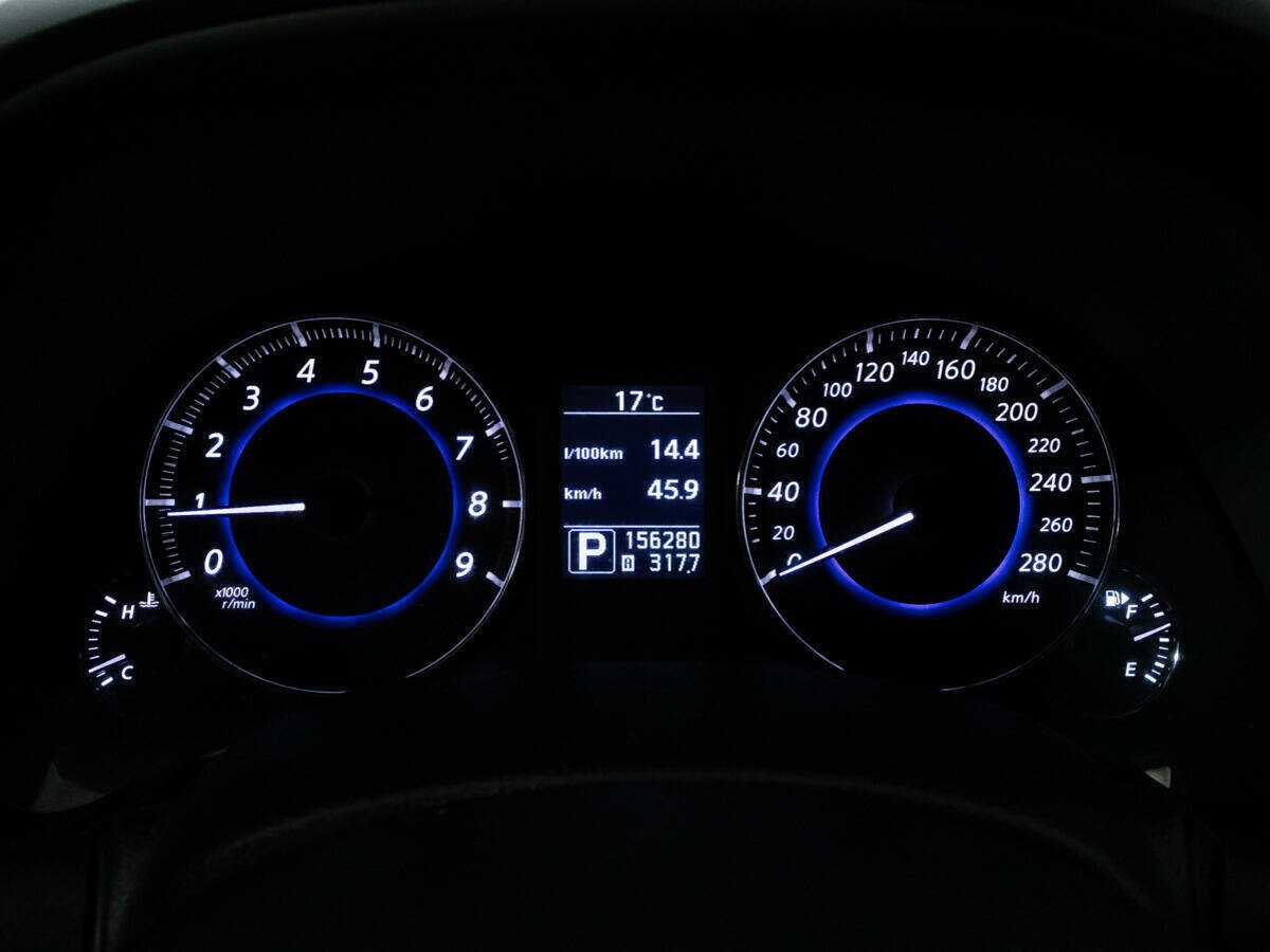 Infiniti FX с пробегом — 2012 год. Фото: #11