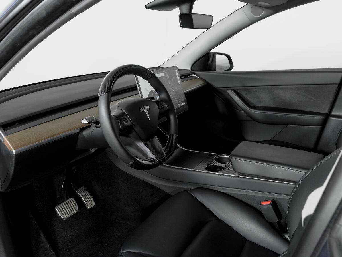 Tesla Model Y с пробегом — 2021 год. Фото: #13