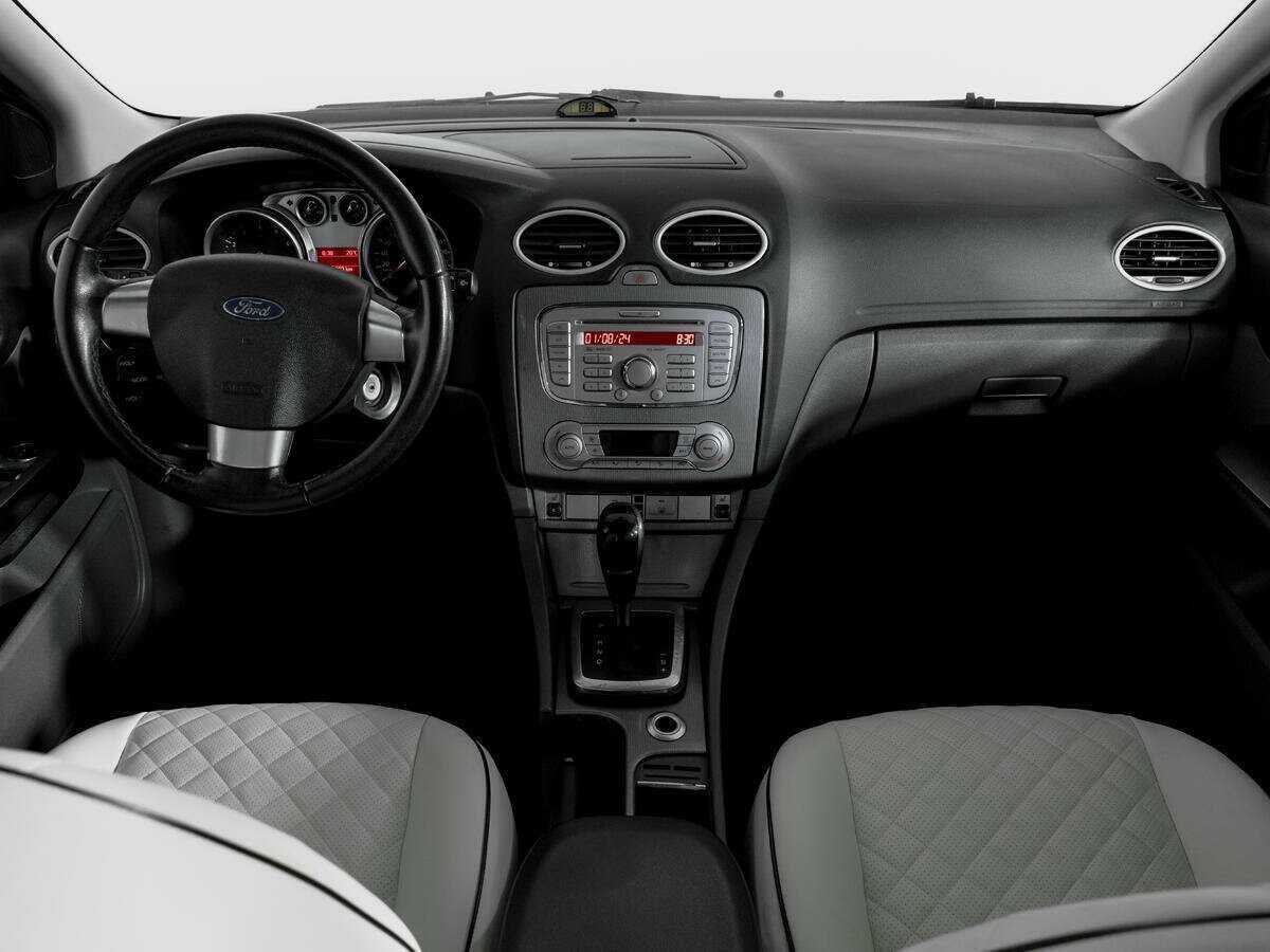 Ford Focus с пробегом — 2009 год. Фото: #11