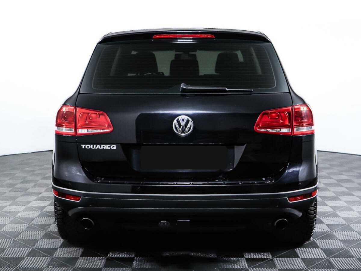 Volkswagen Touareg с пробегом — 2015 год. Фото: #5