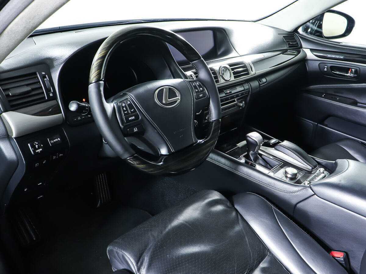 Lexus LS с пробегом — 2014 год. Фото: #11