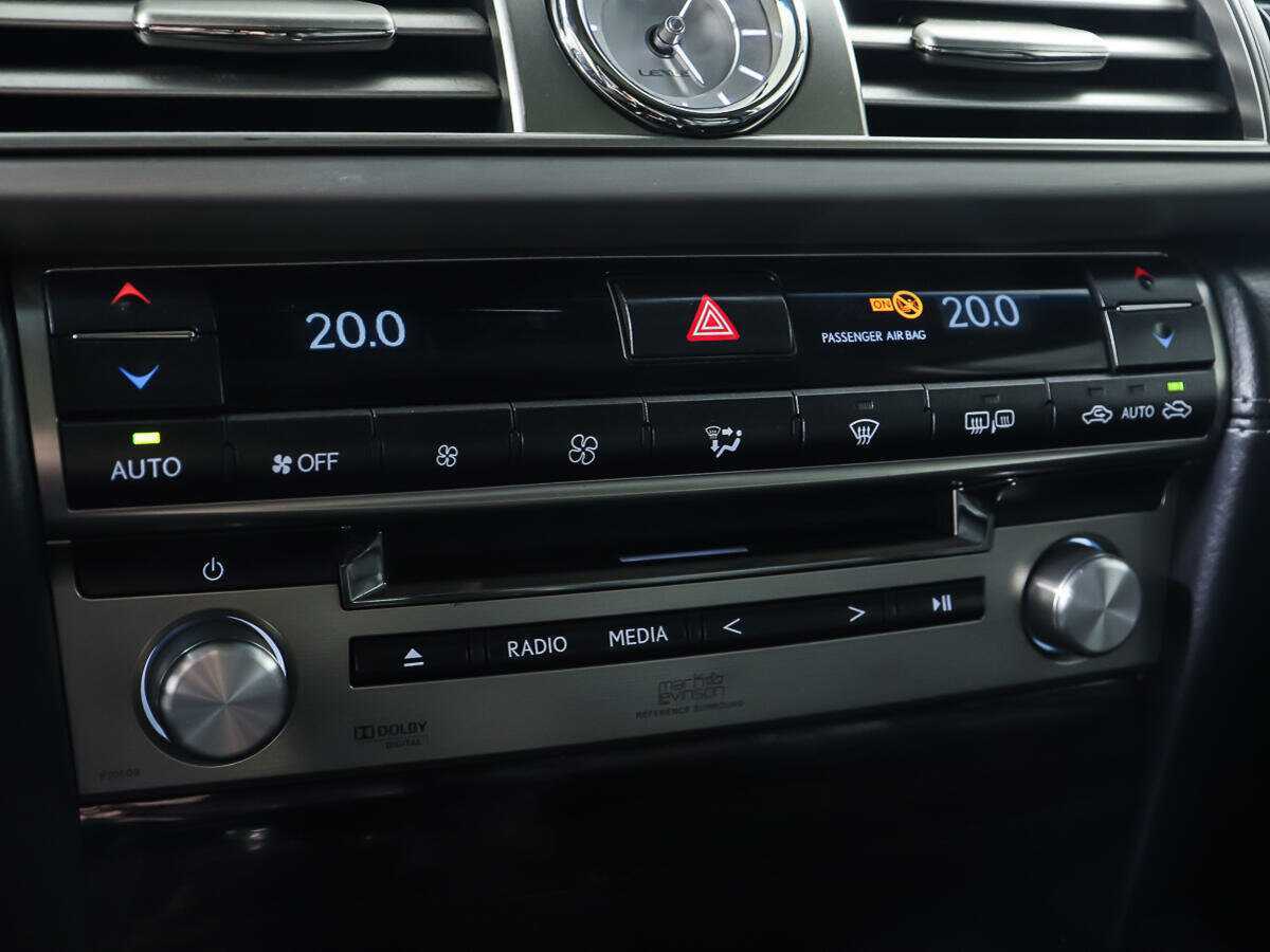 Lexus LS с пробегом — 2014 год. Фото: #14