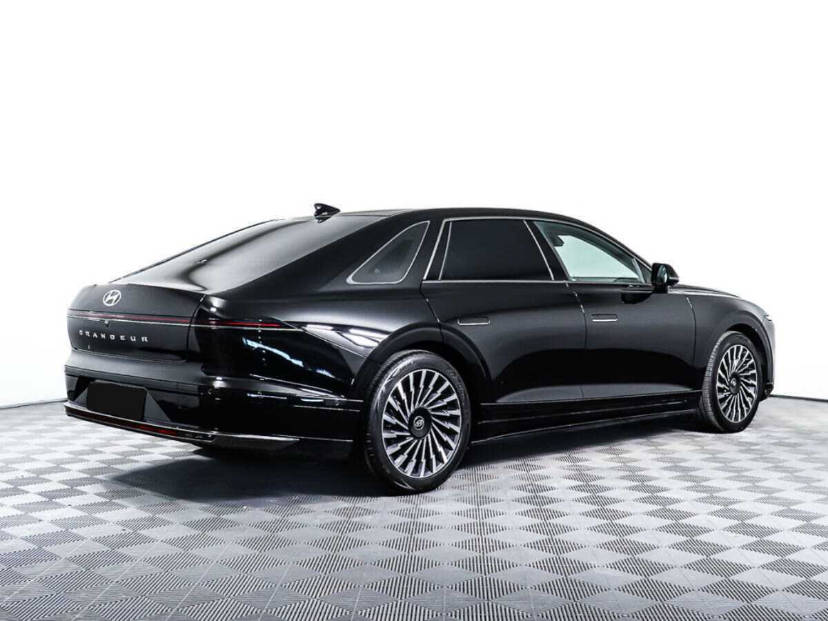 Hyundai Grandeur с пробегом — 2023 год. Фото: #4
