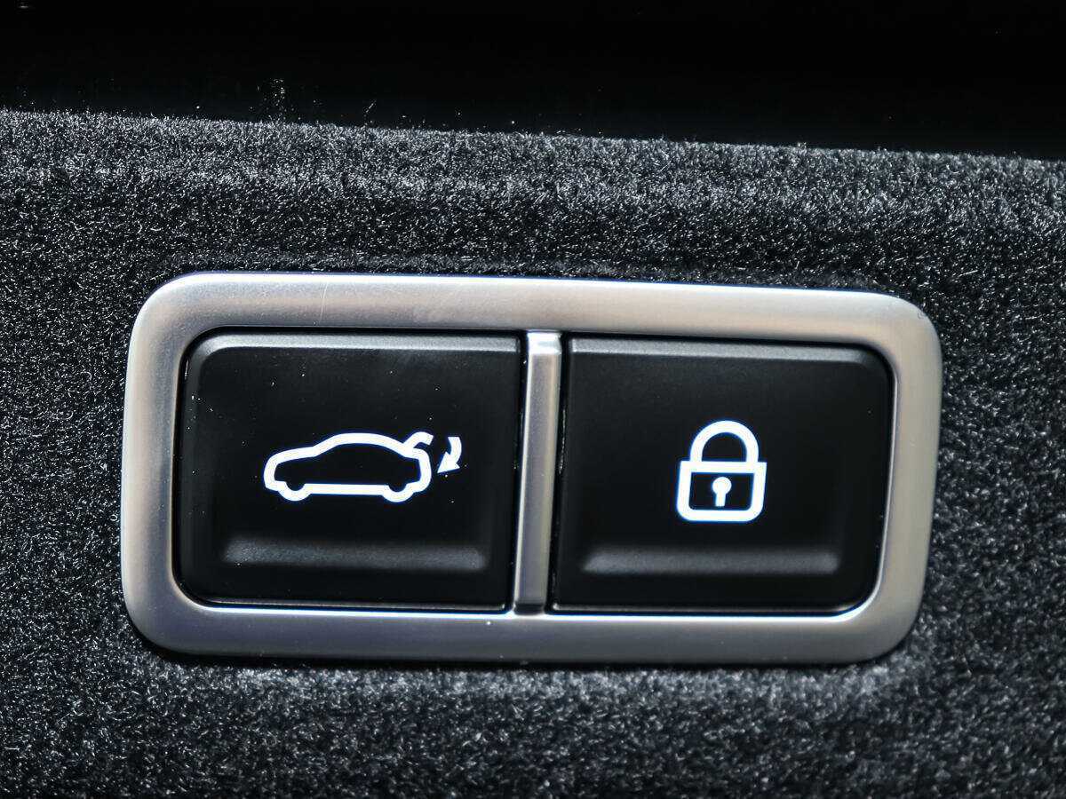 Hyundai Grandeur с пробегом — 2023 год. Фото: #22