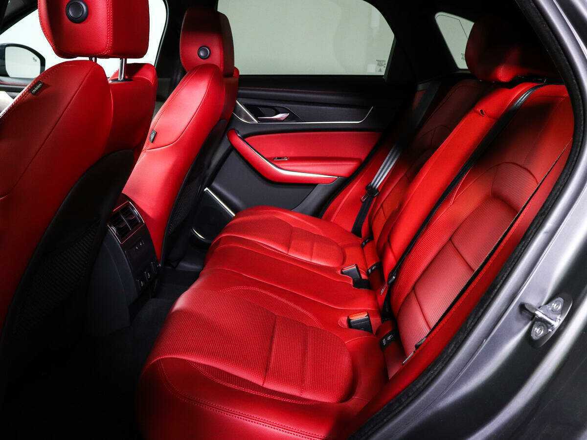 Jaguar F-Pace с пробегом — 2021 год. Фото: #7