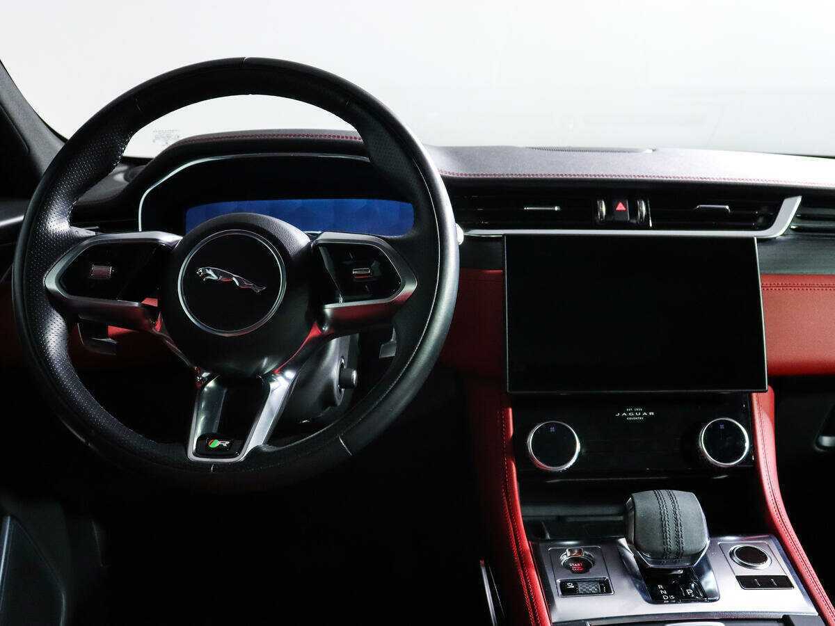 Jaguar F-Pace с пробегом — 2021 год. Фото: #9