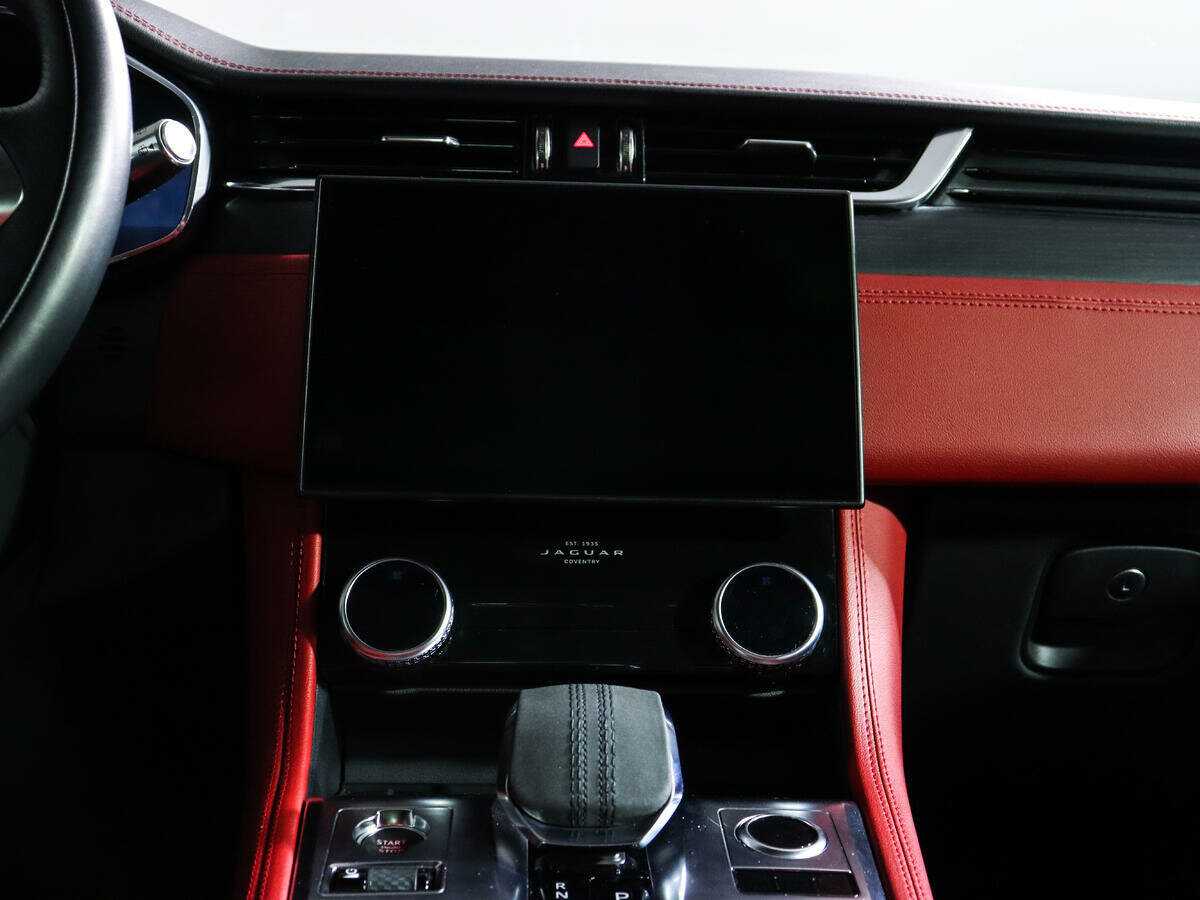 Jaguar F-Pace с пробегом — 2021 год. Фото: #10