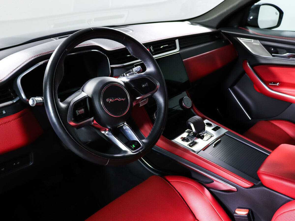 Jaguar F-Pace с пробегом — 2021 год. Фото: #11