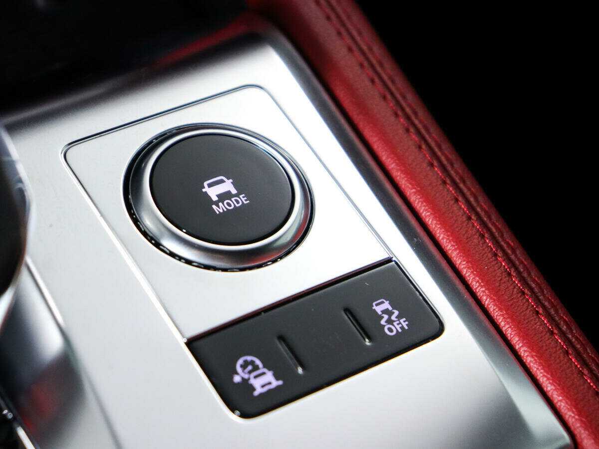 Jaguar F-Pace с пробегом — 2021 год. Фото: #18