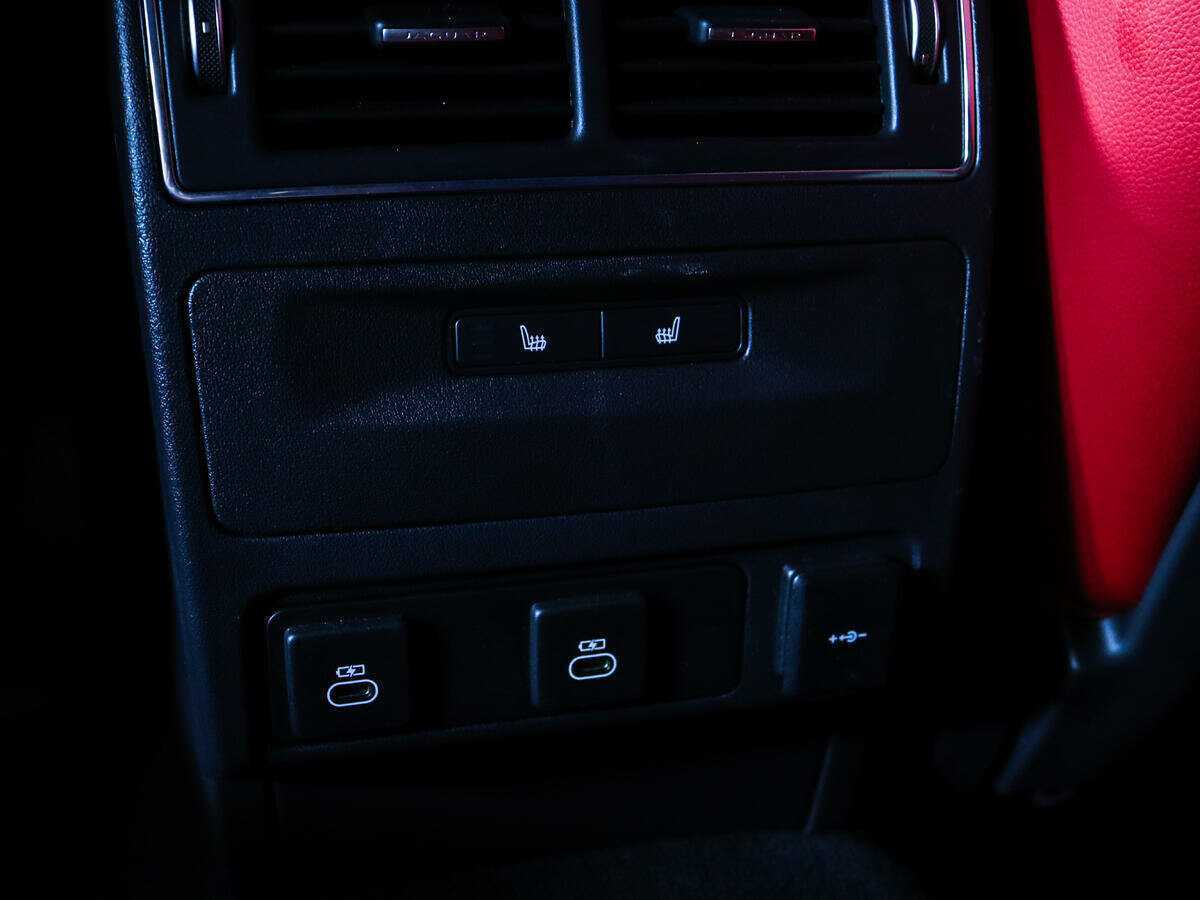 Jaguar F-Pace с пробегом — 2021 год. Фото: #26