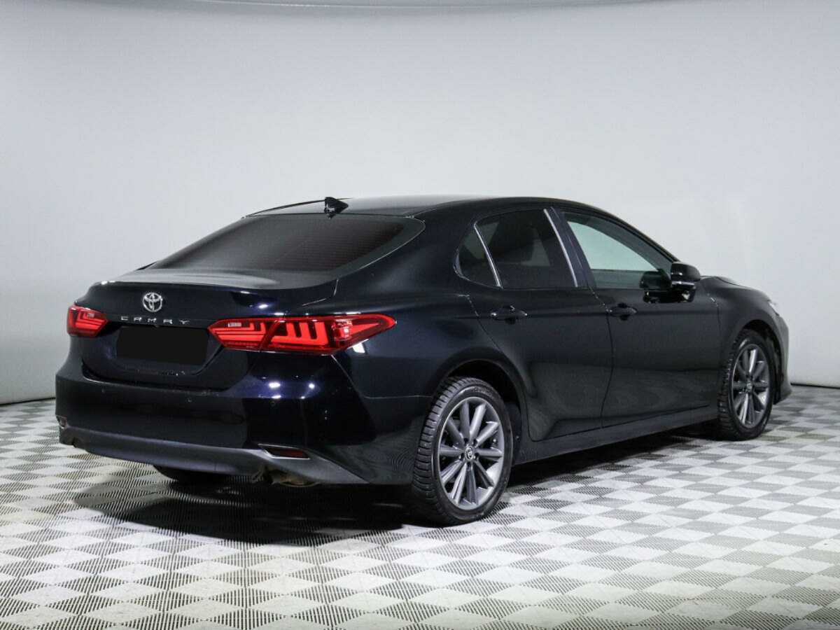 Toyota Camry с пробегом — 2021 год. Фото: #4