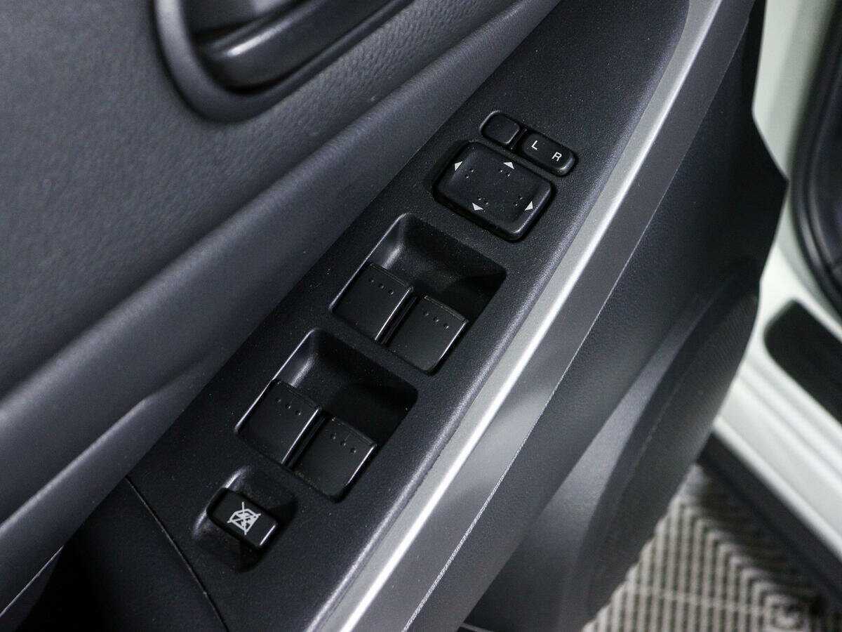 Mazda CX-7 с пробегом — 2011 год. Фото: #12