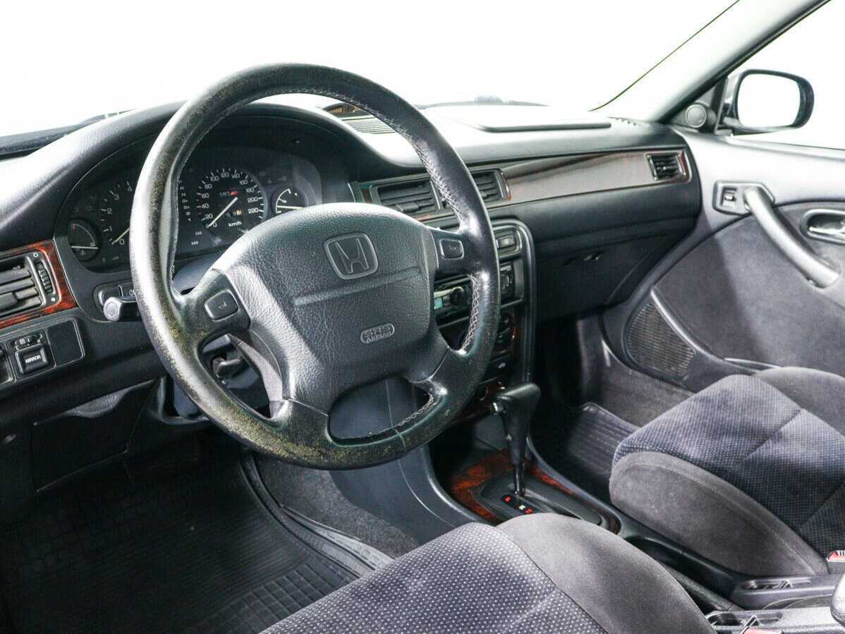 Honda Civic с пробегом — 2000 год. Фото: #13