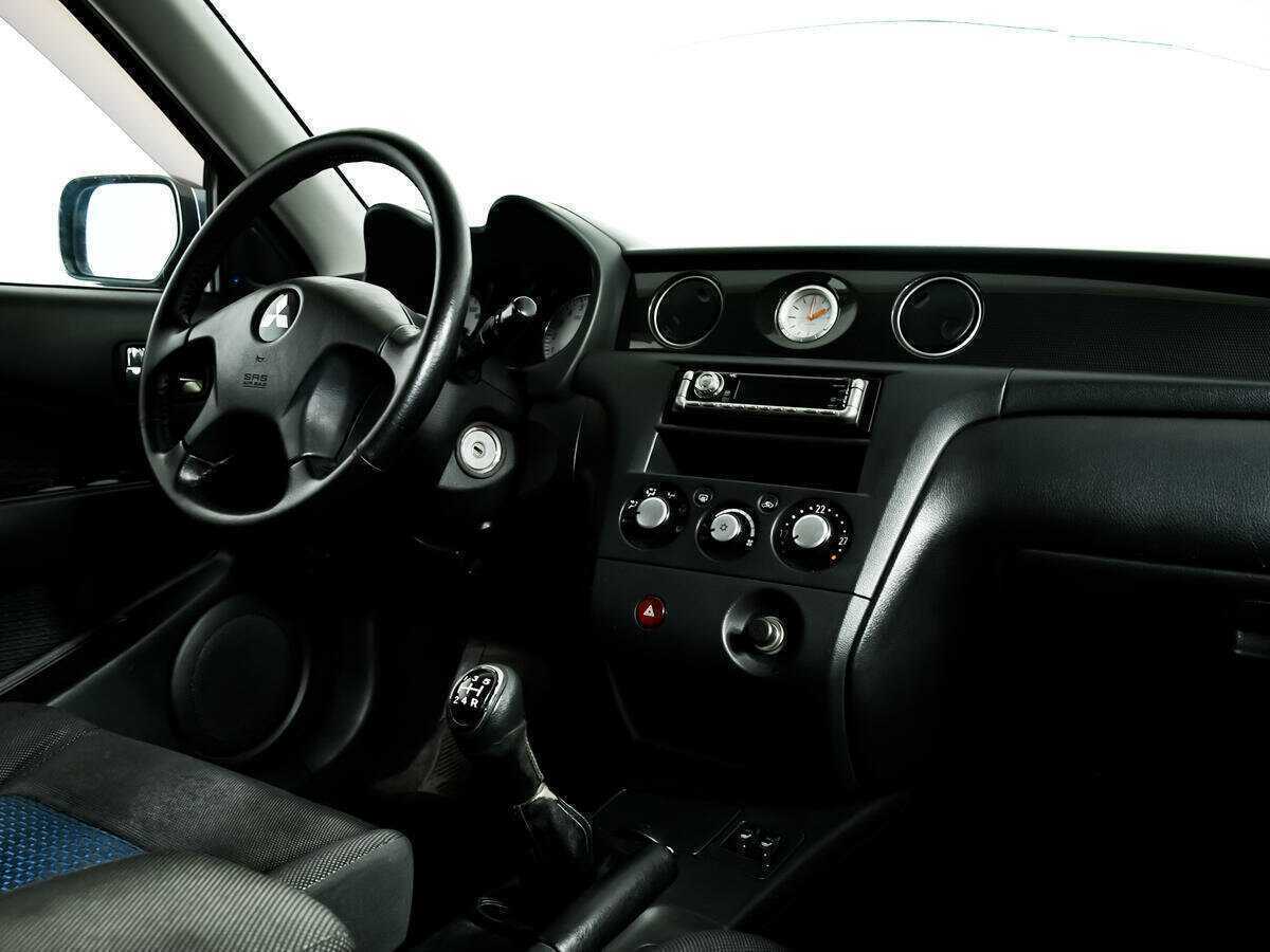 Mitsubishi Outlander с пробегом — 2007 год. Фото: #6