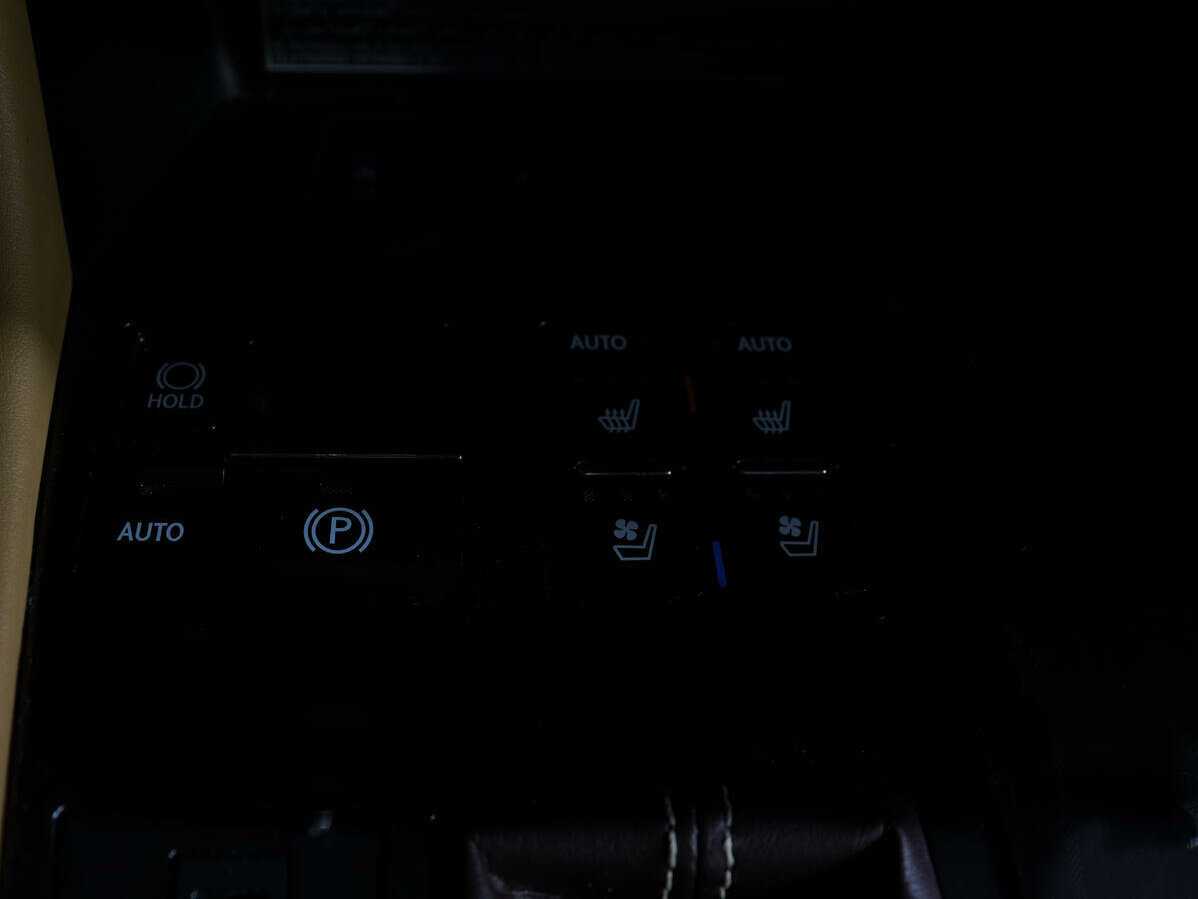 Lexus RX с пробегом — 2018 год. Фото: #19