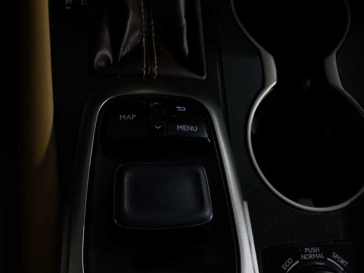 Lexus RX с пробегом — 2018 год. Фото: #21