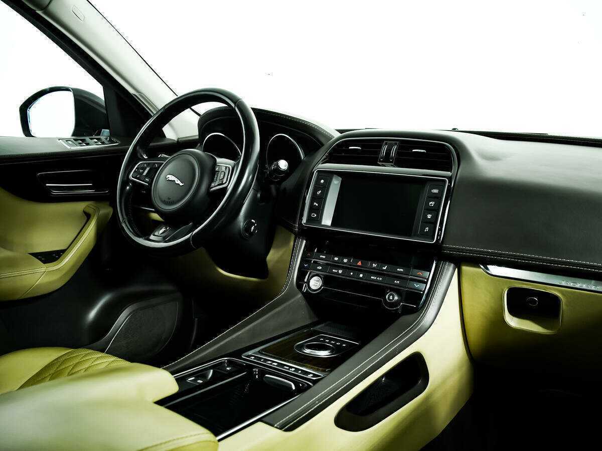 Jaguar F-Pace с пробегом — 2017 год. Фото: #8