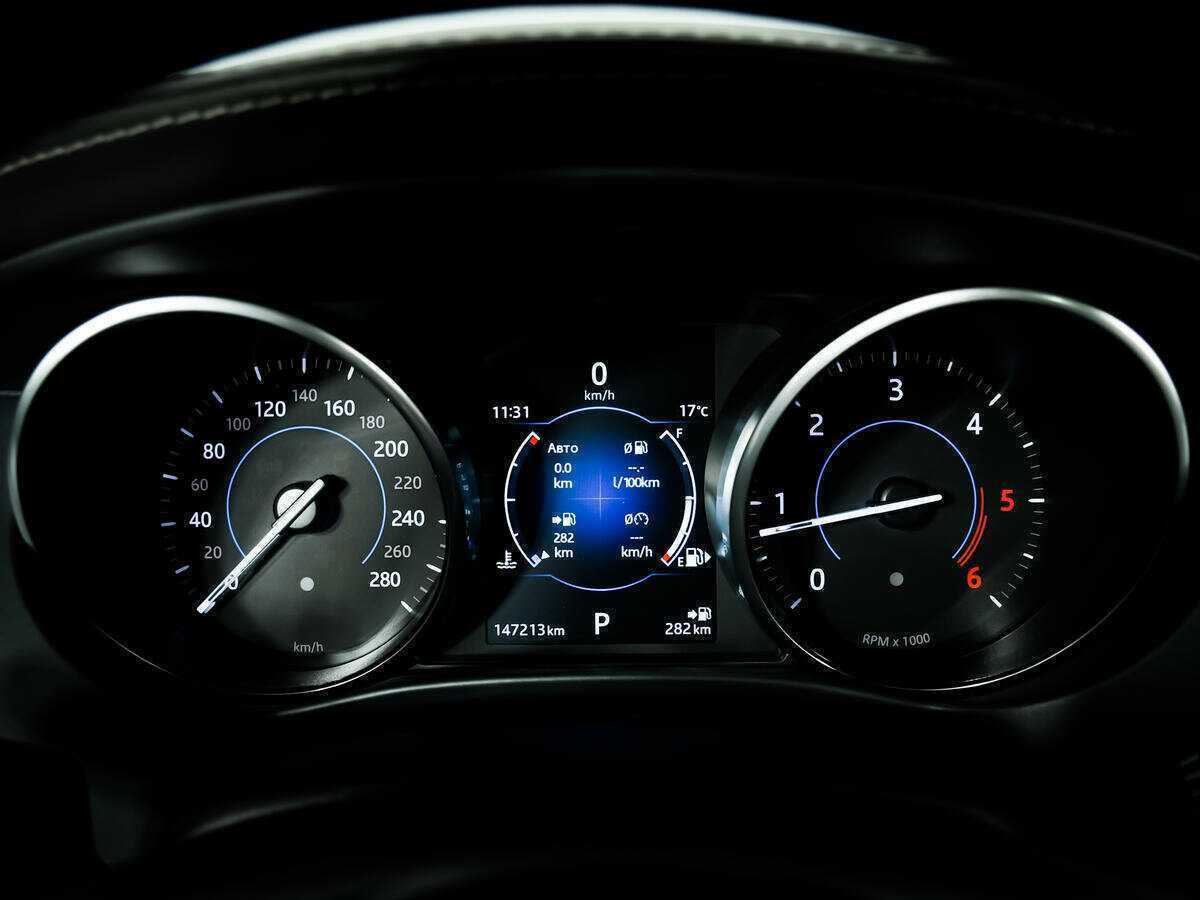 Jaguar F-Pace с пробегом — 2017 год. Фото: #9