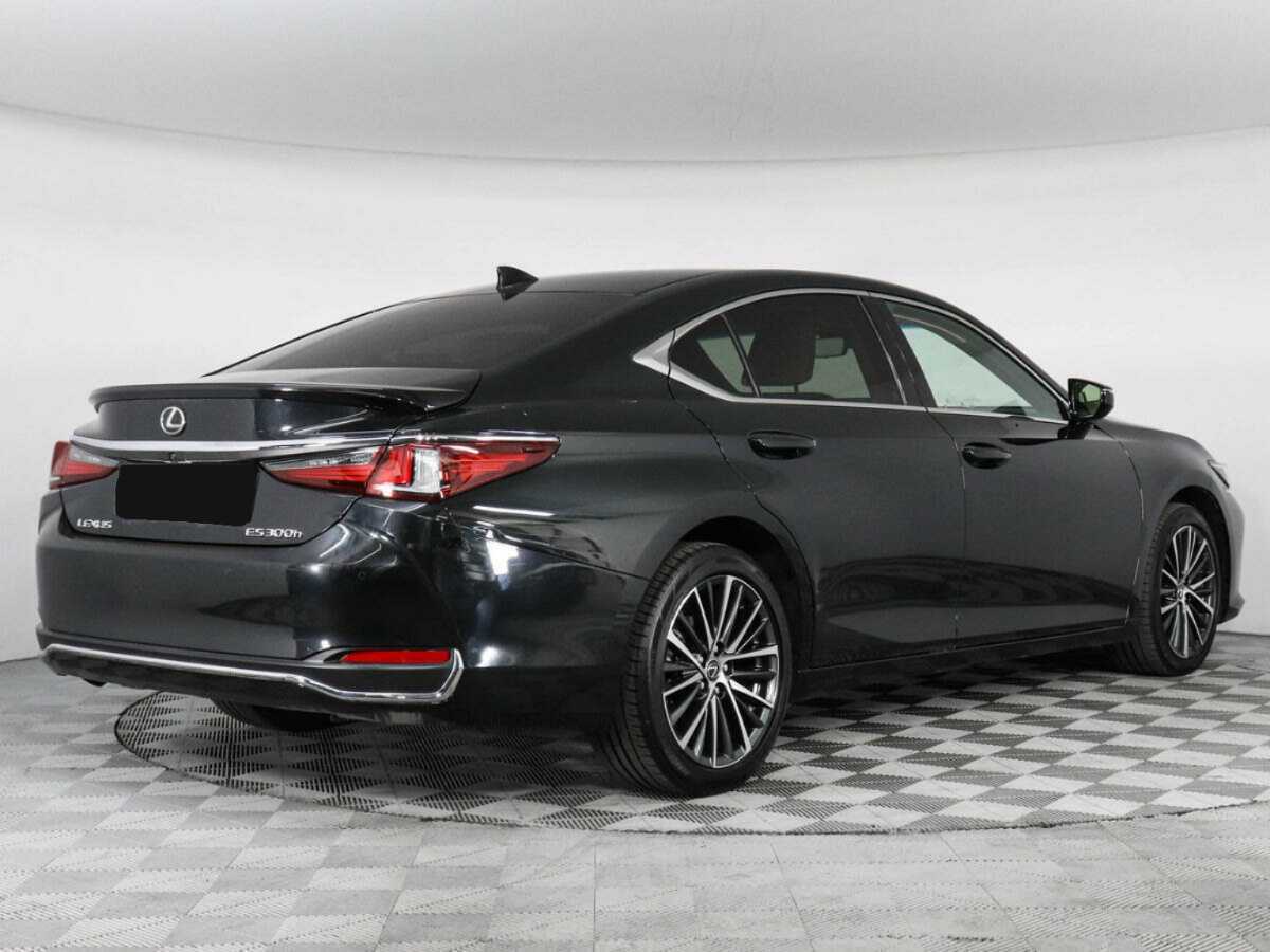 Lexus ES с пробегом — 2022 год. Фото: #4