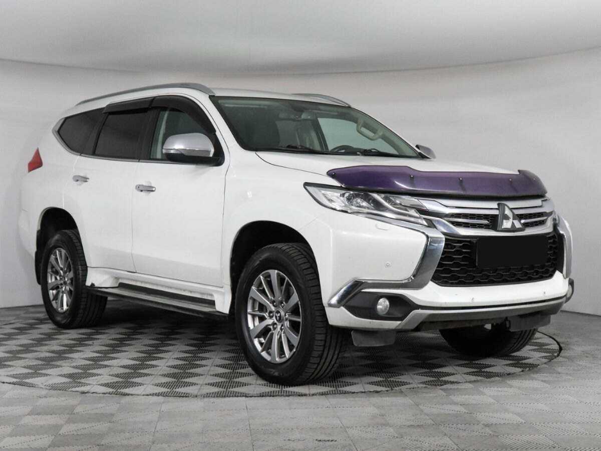 Mitsubishi Pajero Sport с пробегом — 2018 год. Фото: #2