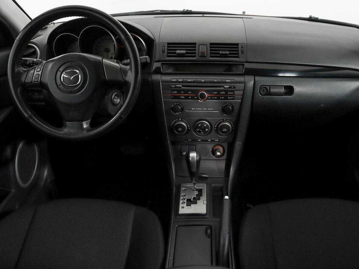 Mazda 3 с пробегом — 2007 год. Фото: #11