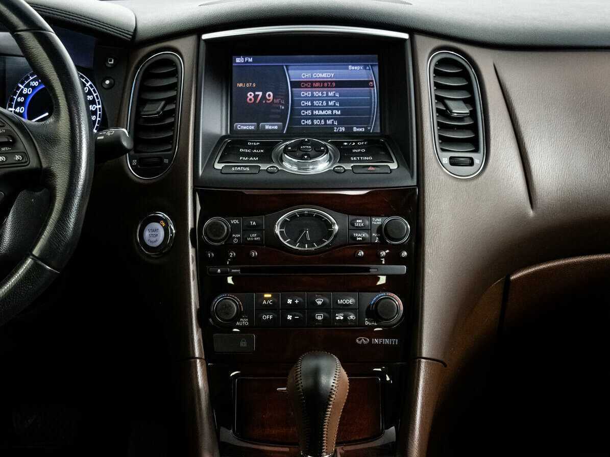 Infiniti QX50 с пробегом — 2013 год. Фото: #11