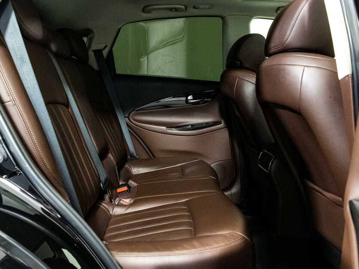 Infiniti QX50 с пробегом — 2013 год. Фото: #20