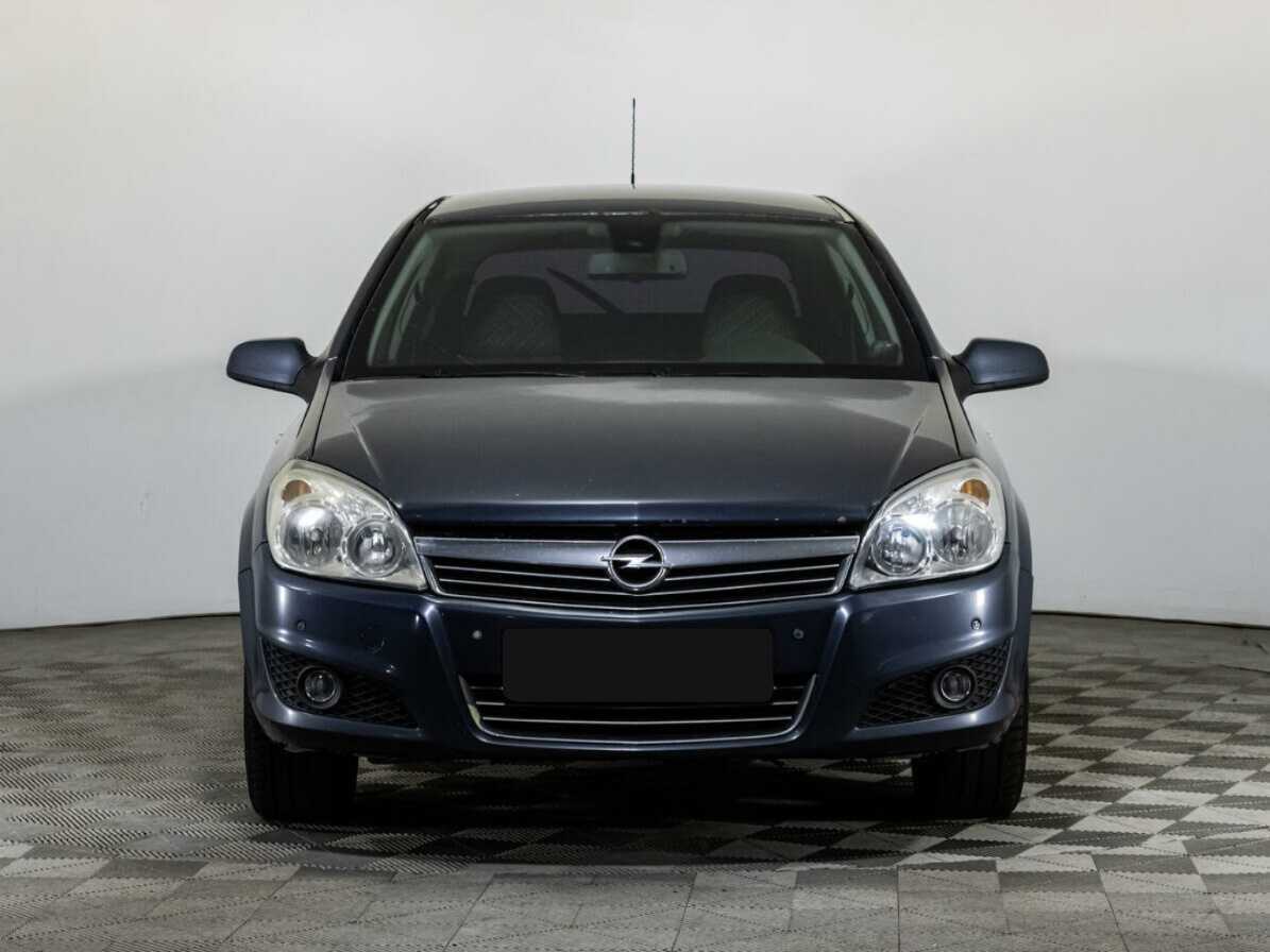 Opel Astra с пробегом — 2008 год. Фото: #1