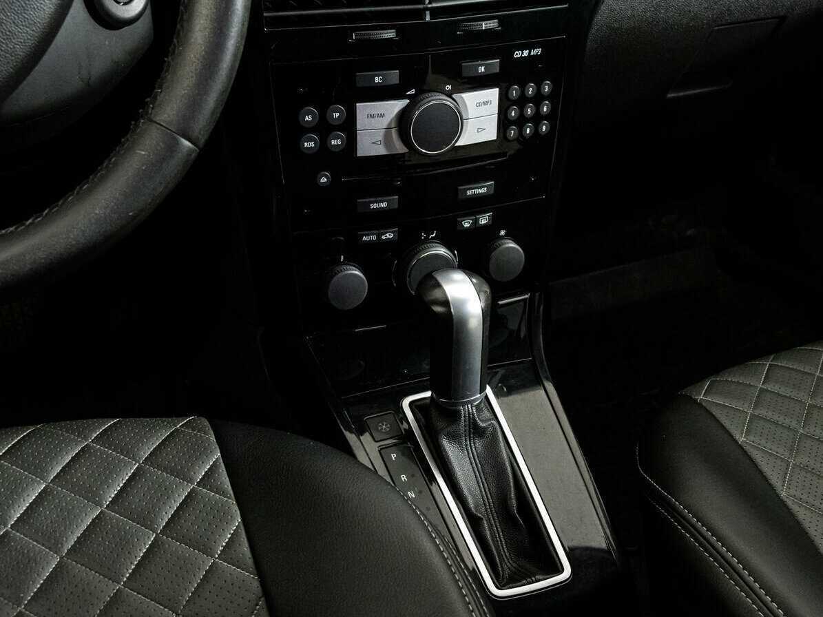 Opel Astra с пробегом — 2008 год. Фото: #9