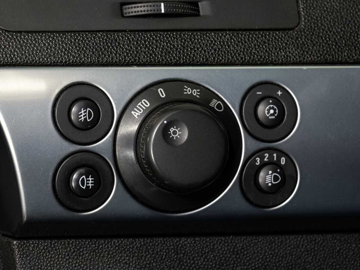 Opel Astra с пробегом — 2008 год. Фото: #12