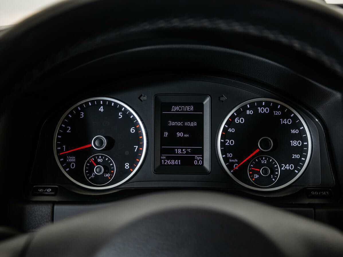 Volkswagen Tiguan с пробегом — 2013 год. Фото: #9