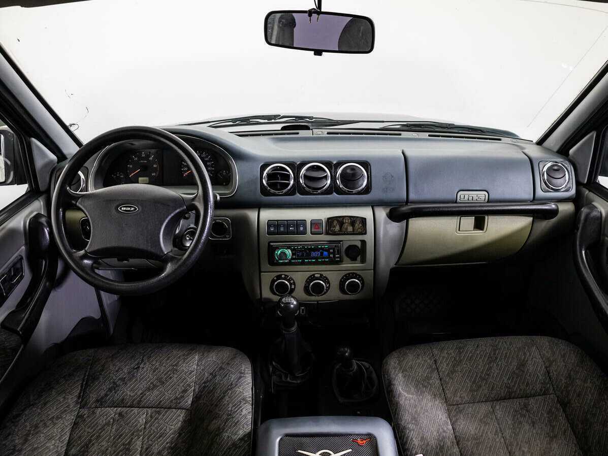 УАЗ Patriot с пробегом — 2006 год. Фото: #12