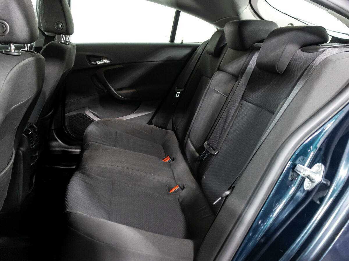 Opel Insignia с пробегом — 2014 год. Фото: #9