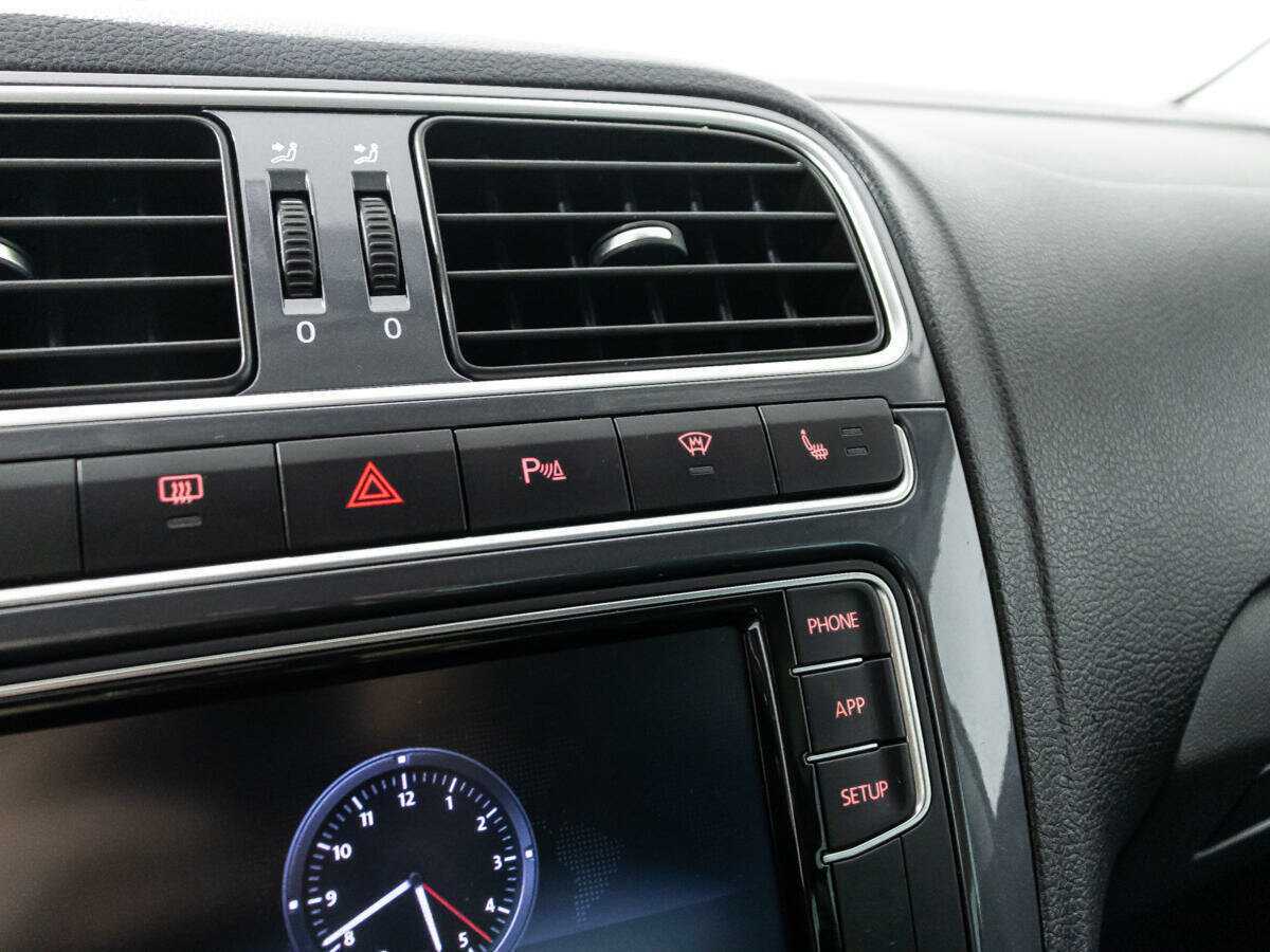 Volkswagen Polo с пробегом — 2019 год. Фото: #16