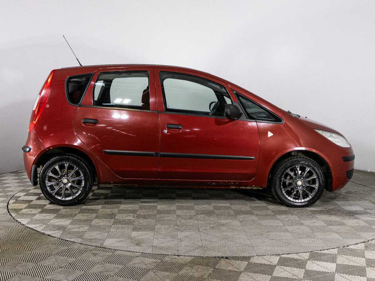 Mitsubishi Colt с пробегом — 2008 год. Фото: #3