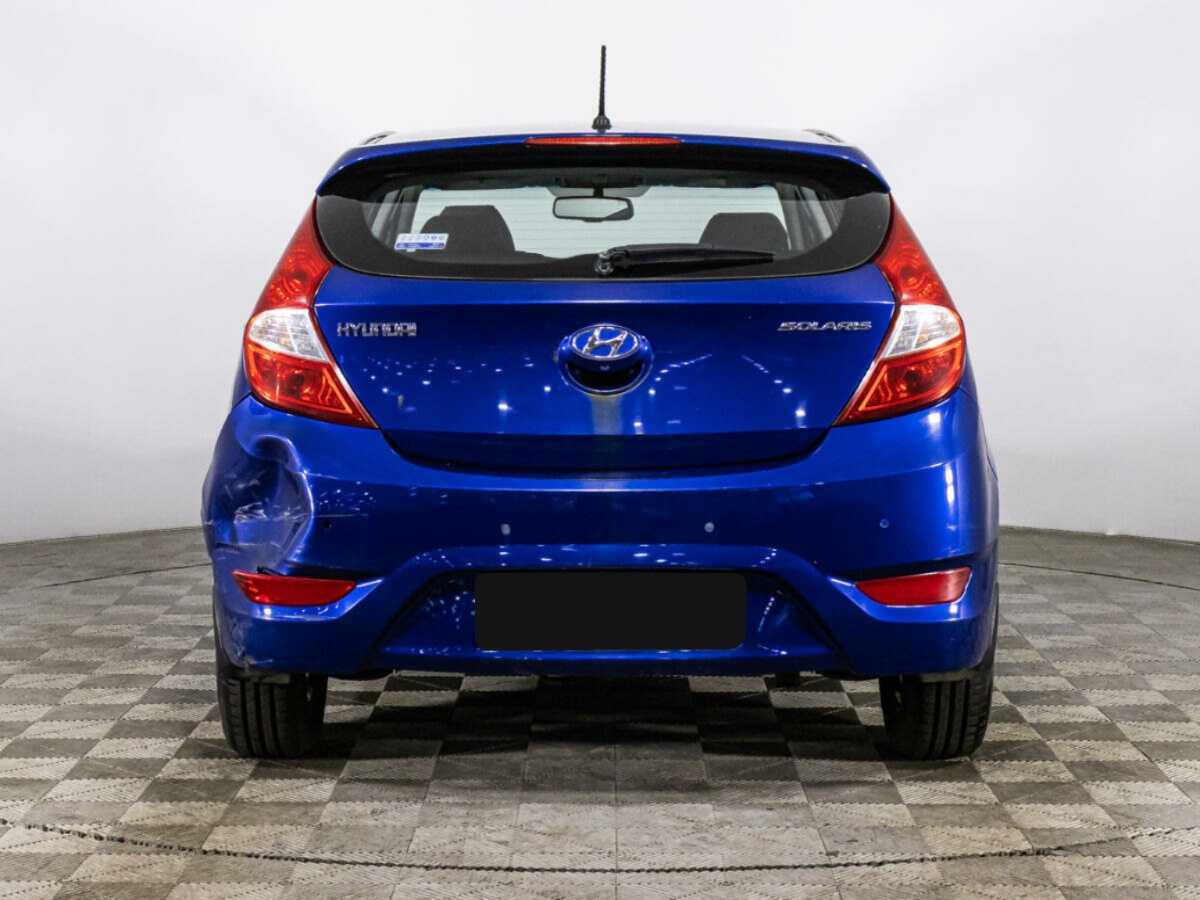 Hyundai Solaris с пробегом — 2013 год. Фото: #5