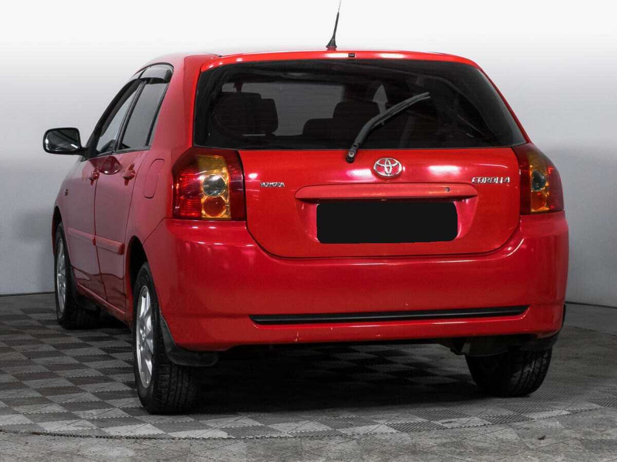 Toyota Corolla с пробегом — 2004 год. Фото: #6