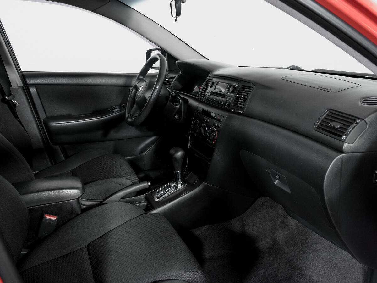 Toyota Corolla с пробегом — 2004 год. Фото: #8