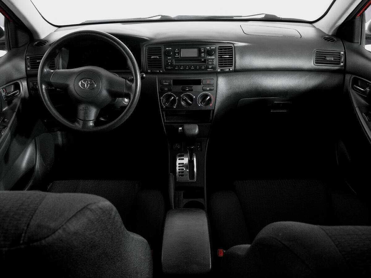 Toyota Corolla с пробегом — 2004 год. Фото: #11