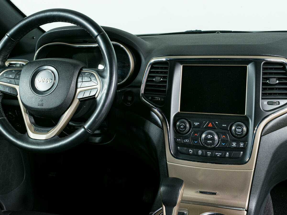 Jeep Grand Cherokee с пробегом — 2016 год. Фото: #10